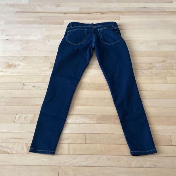 2 For $25 Michael Kors skinny jeans size 2 - Picture 3 of 12